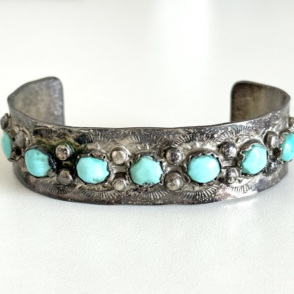 Vintage 925 Sterling Silver Turquoise Native American Etched Cuff Bracelet 6.5" - Picture 2 of 11